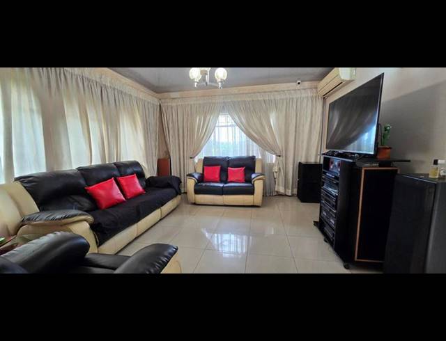 3 BEDROOM HOUSE FOR SALE IN NEWHOLME